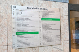 Bewegwijzering in gebouwen-Sign Partners