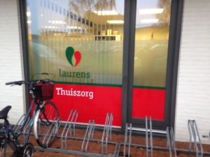 foliebelettering-Tholen-laurens-thuiszorg